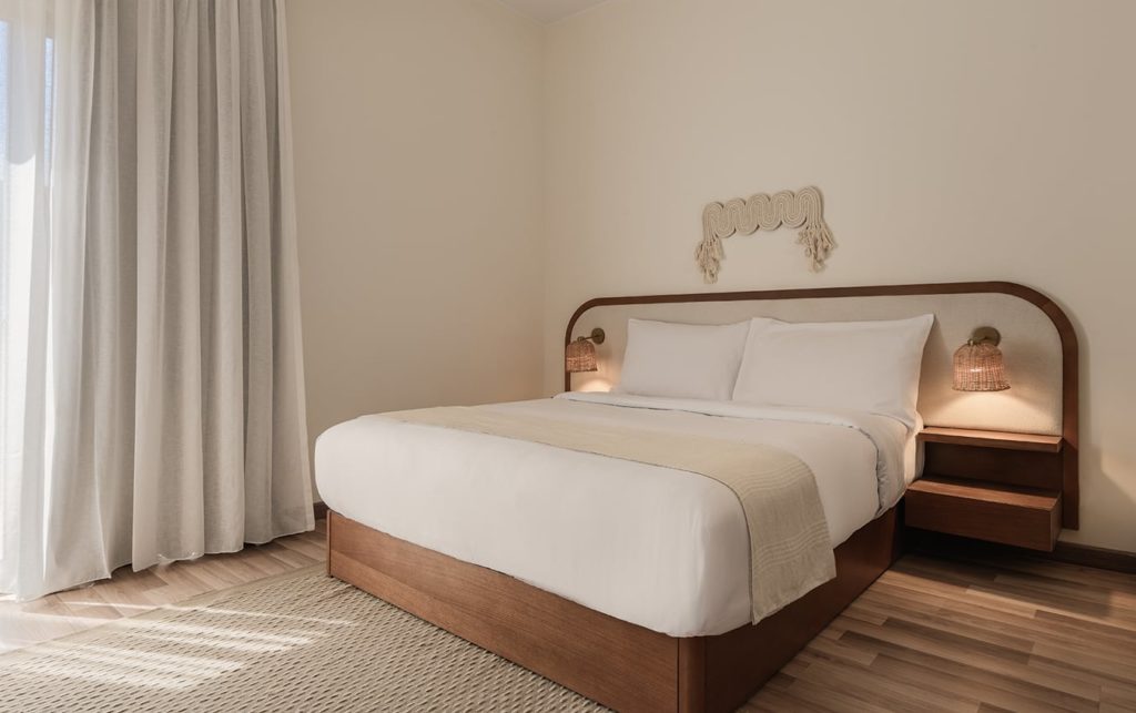 Duo Retreat Room